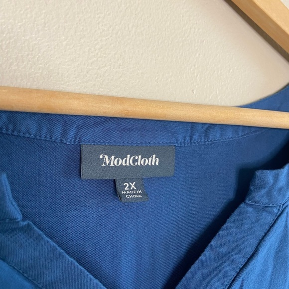 Modcloth Trusty Travel Blue Button Up Blouse, size 2X - Picture 6 of 9